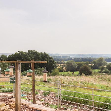 Cotswold View Villa Cheltenham Exterior photo