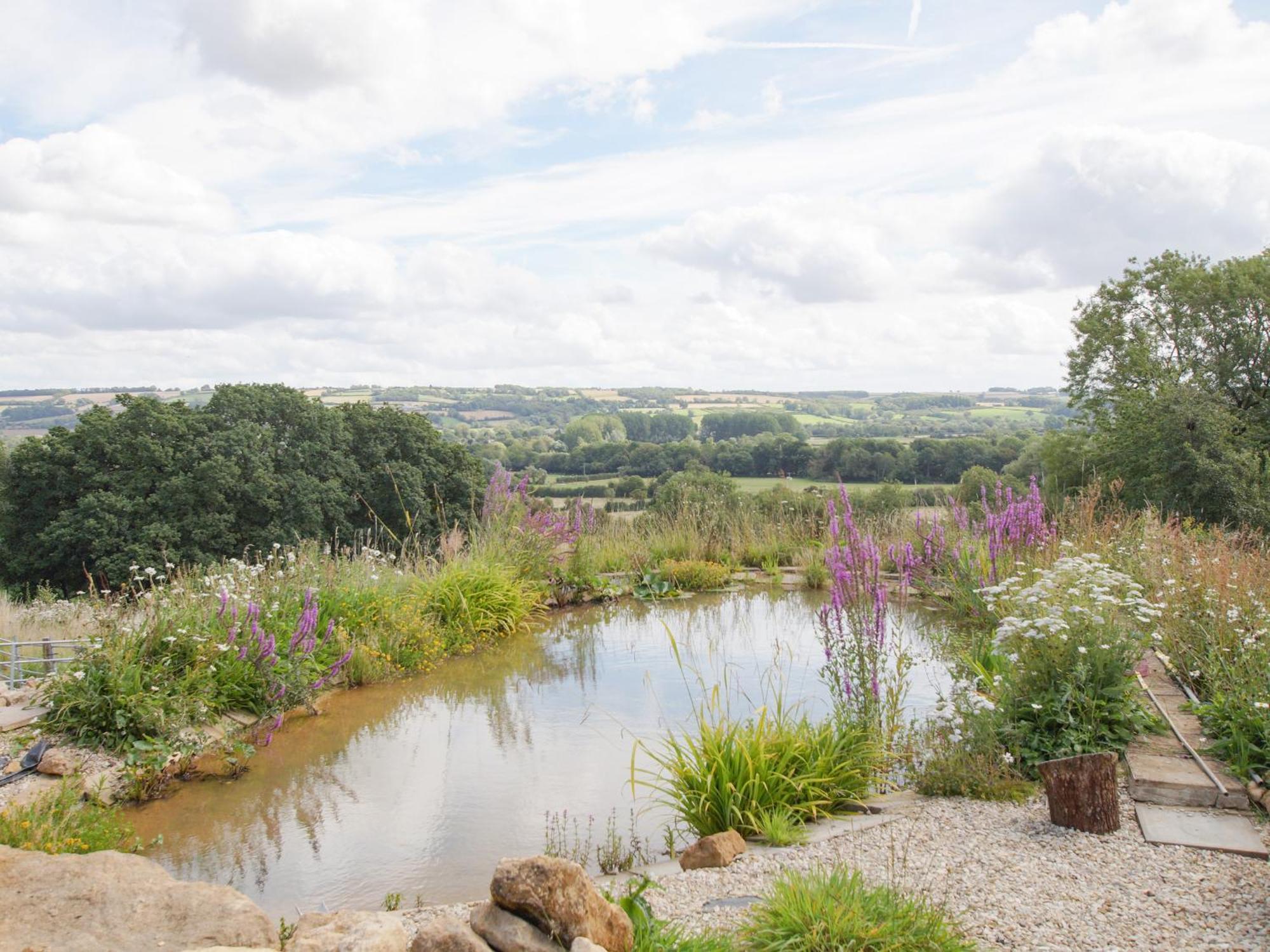 Cotswold View Villa Cheltenham Exterior photo